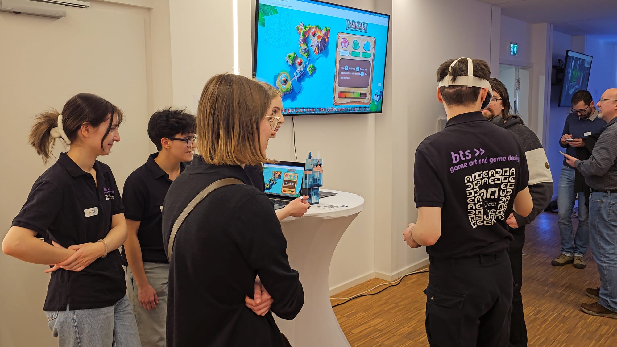 Pakal - cooperation goes immersive