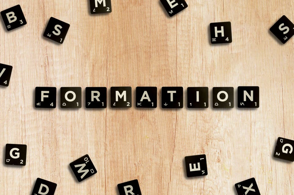 Self-paced learning on HR topics
